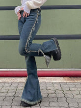 Blaue Bootcut-Jeans mit ungesäumten Kanten
